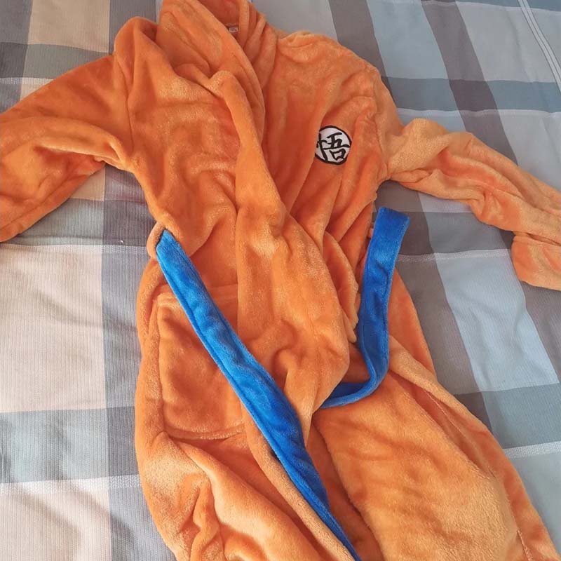 Dragon Ball Z Son Goku Bathrob – Cosplay Fireball Prop Bewertung und Preis