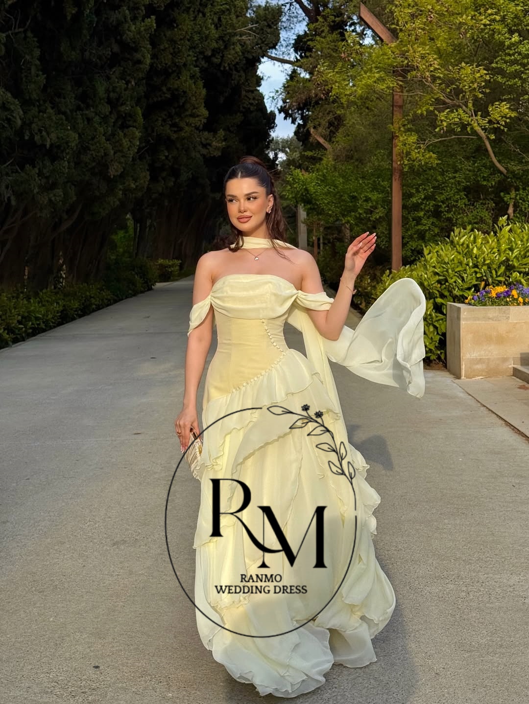Ranmo Prom Gown Yellow Straple – Briar Cosplay Prop Bewertung und Preis